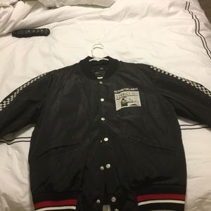 Bershka bomber.
